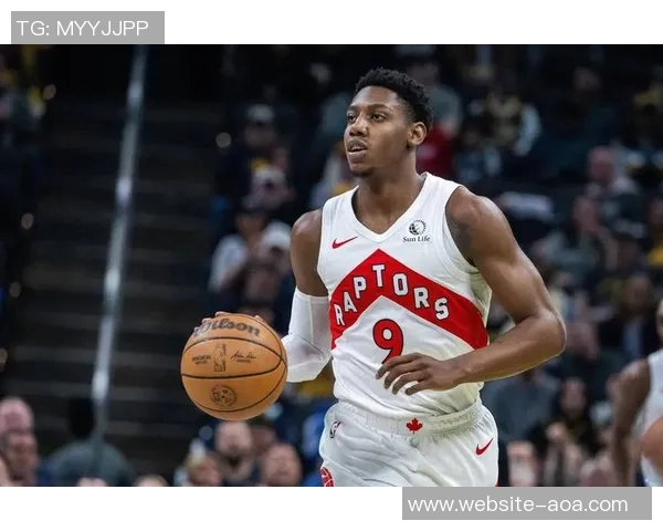 巴特勒上半场状态火热6投5中砍下16分助球队领先表现抢眼